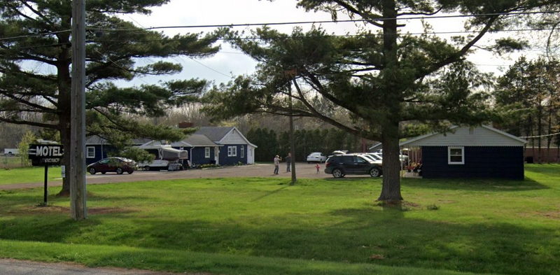 Lakes Motel - Street View Over The Years (newer photo)